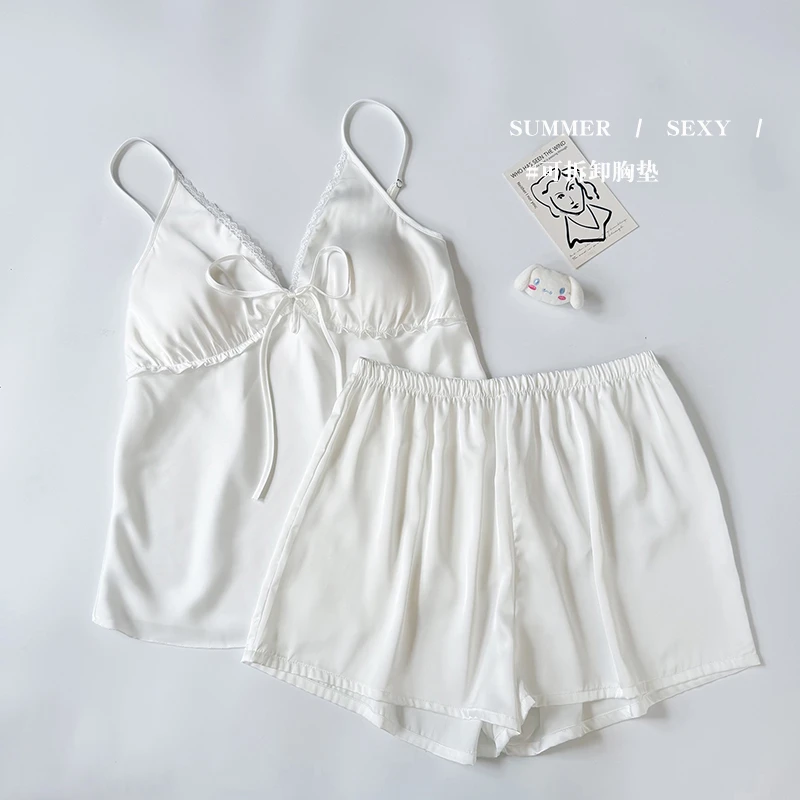 吊带睡衣女款夏季冰丝2025新款性感纯欲女士带胸垫白色美背两件套