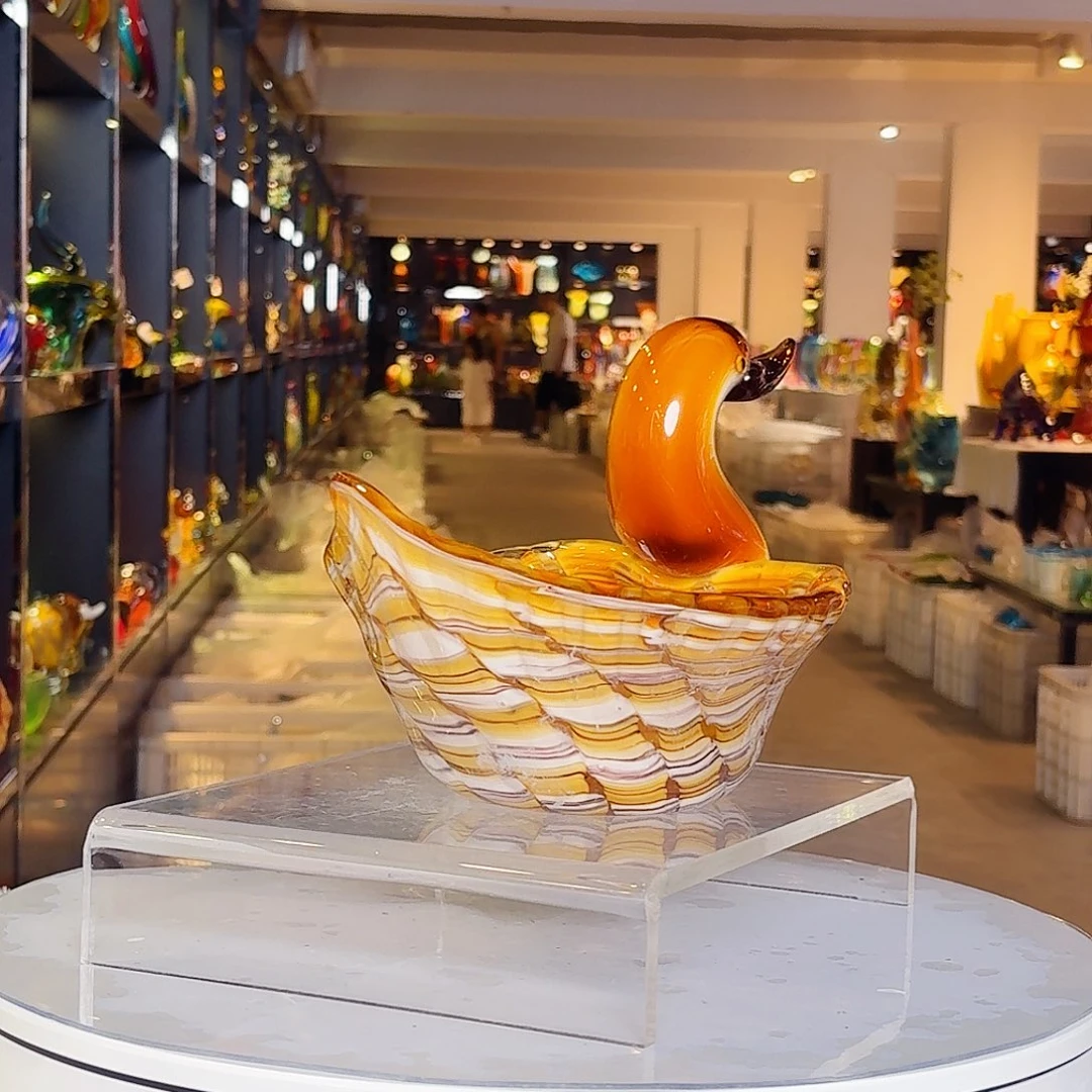 琉璃手工艺品琉璃花的颜色也是