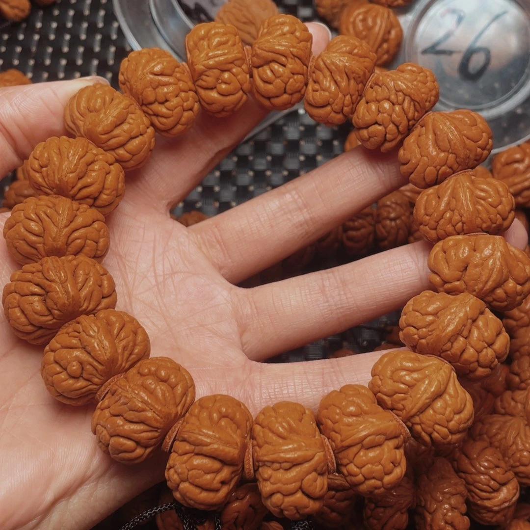 把件文玩核桃桃核手持