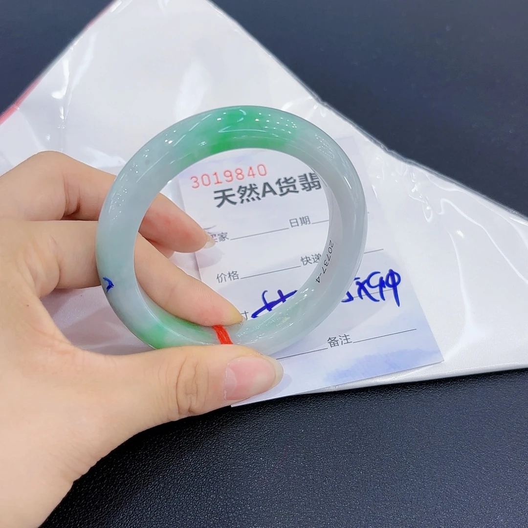 翡翠未镶嵌手镯翡翠手镯