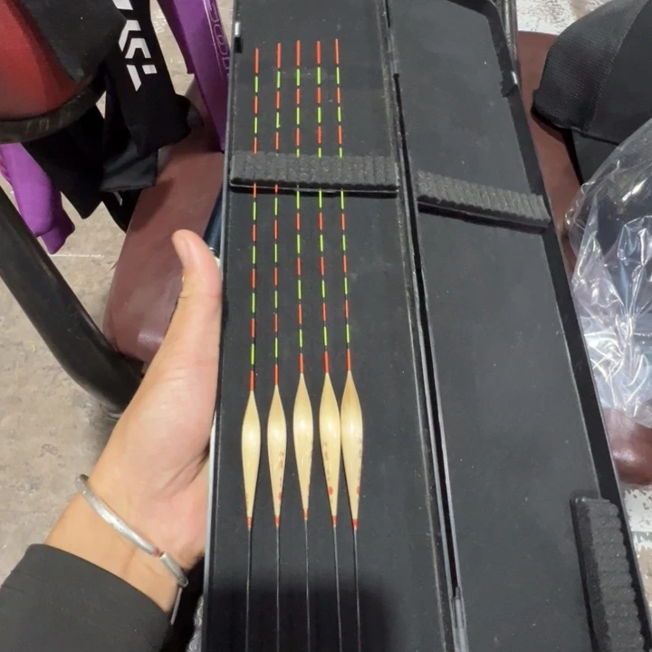 佛***人二手阿卢p04，1.2.3.4.5各一只，送漂盒