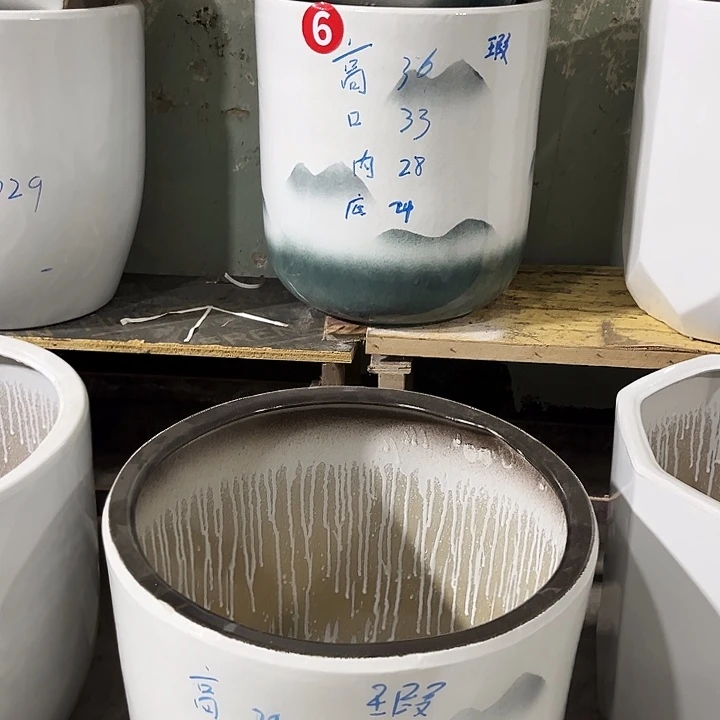 陶瓷花盆一套三微瑕