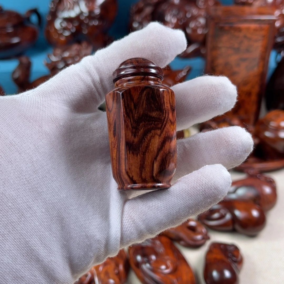 黄花梨/降香黄檀把件帝**民罐子