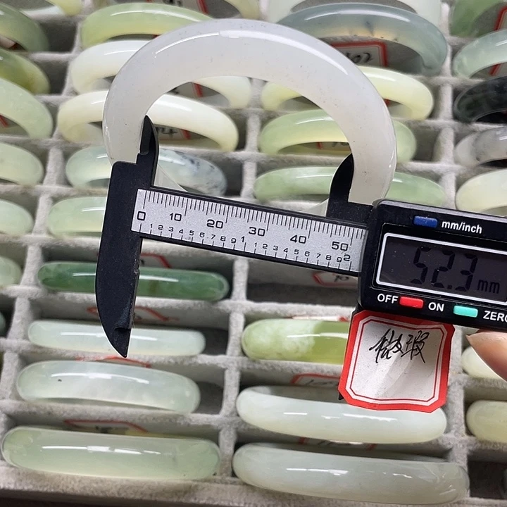未镶嵌蛇纹石玉手镯107
