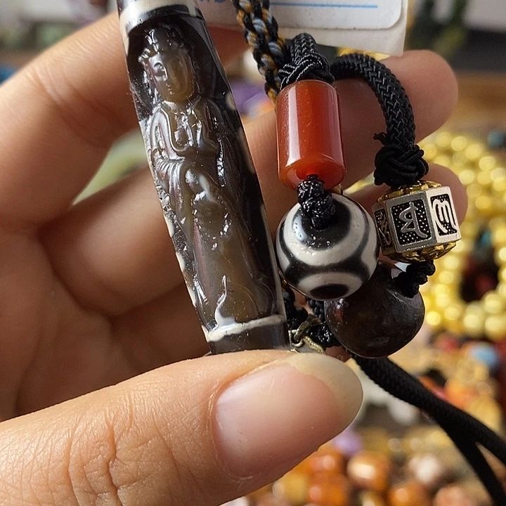 玛瑙/玉髓颈饰未镶嵌