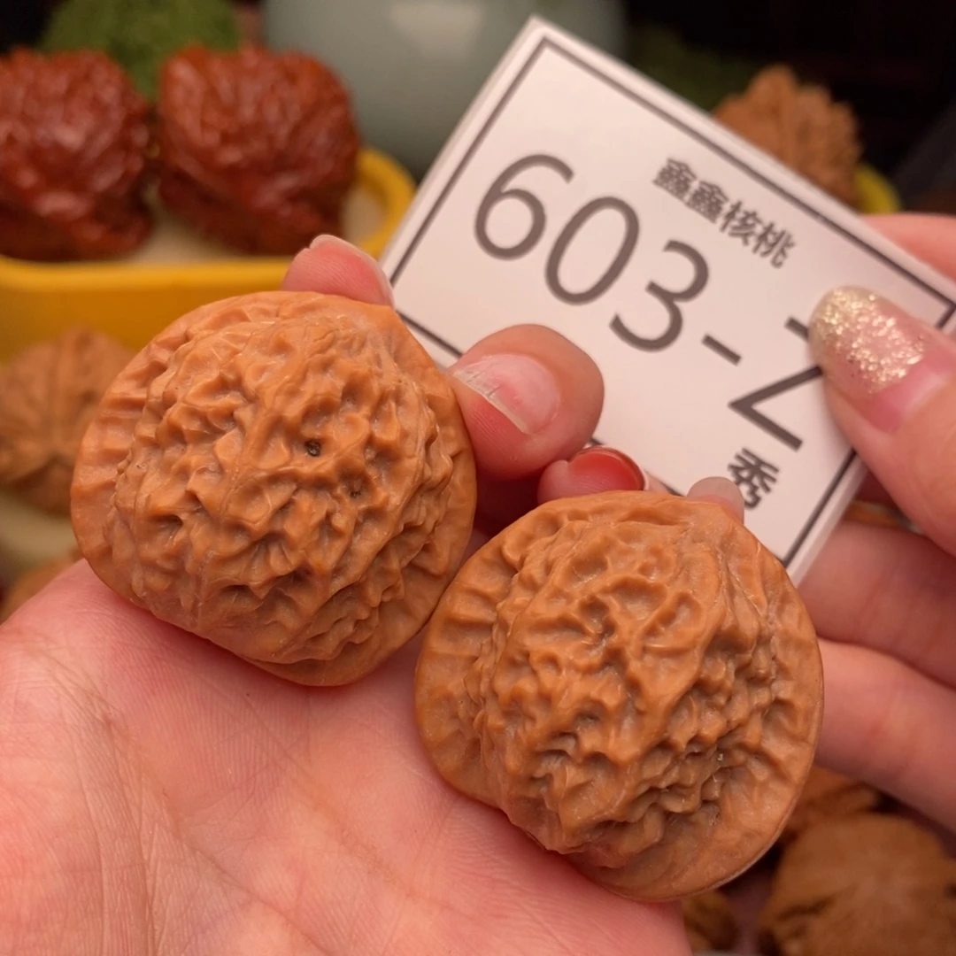 এ***༊桃核把件瓷娃娃36……