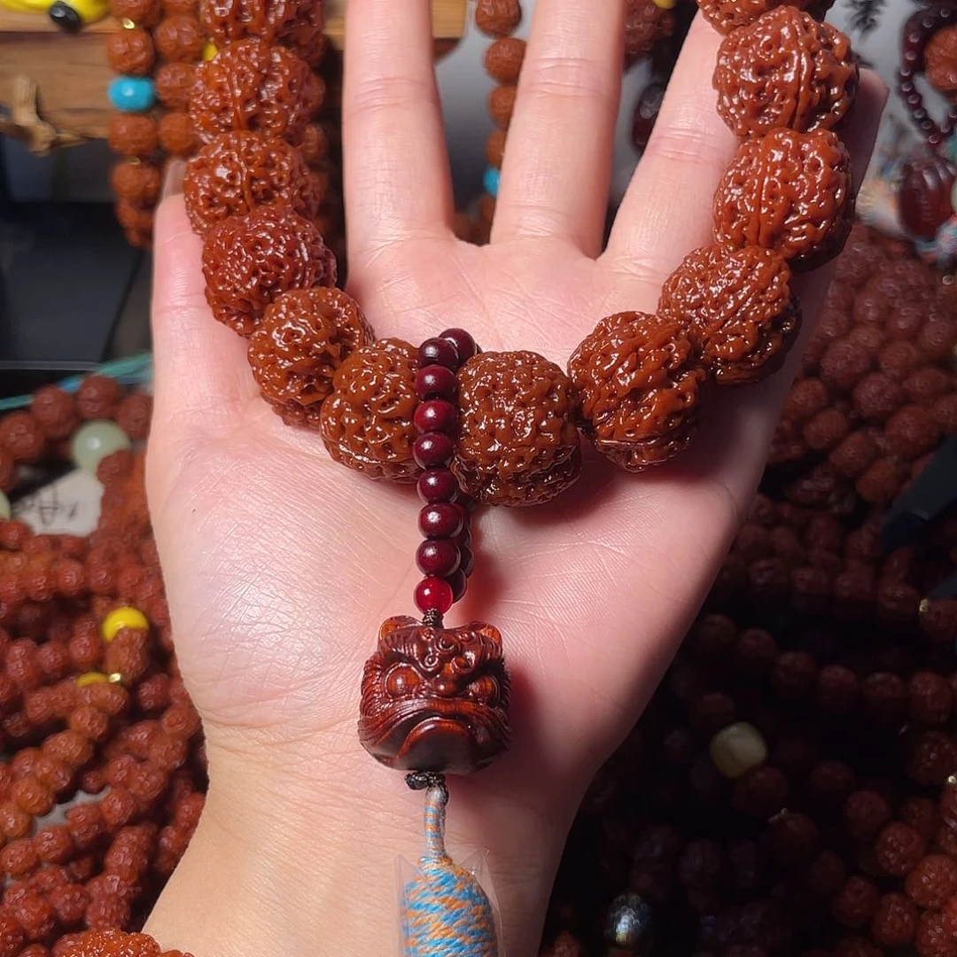 金刚菩提手串手持