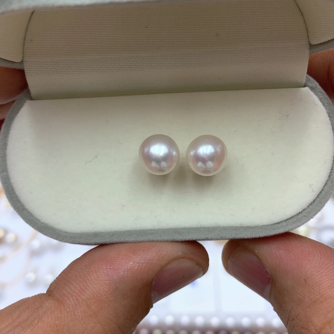 18K金镶嵌淡水珍珠耳饰?*你