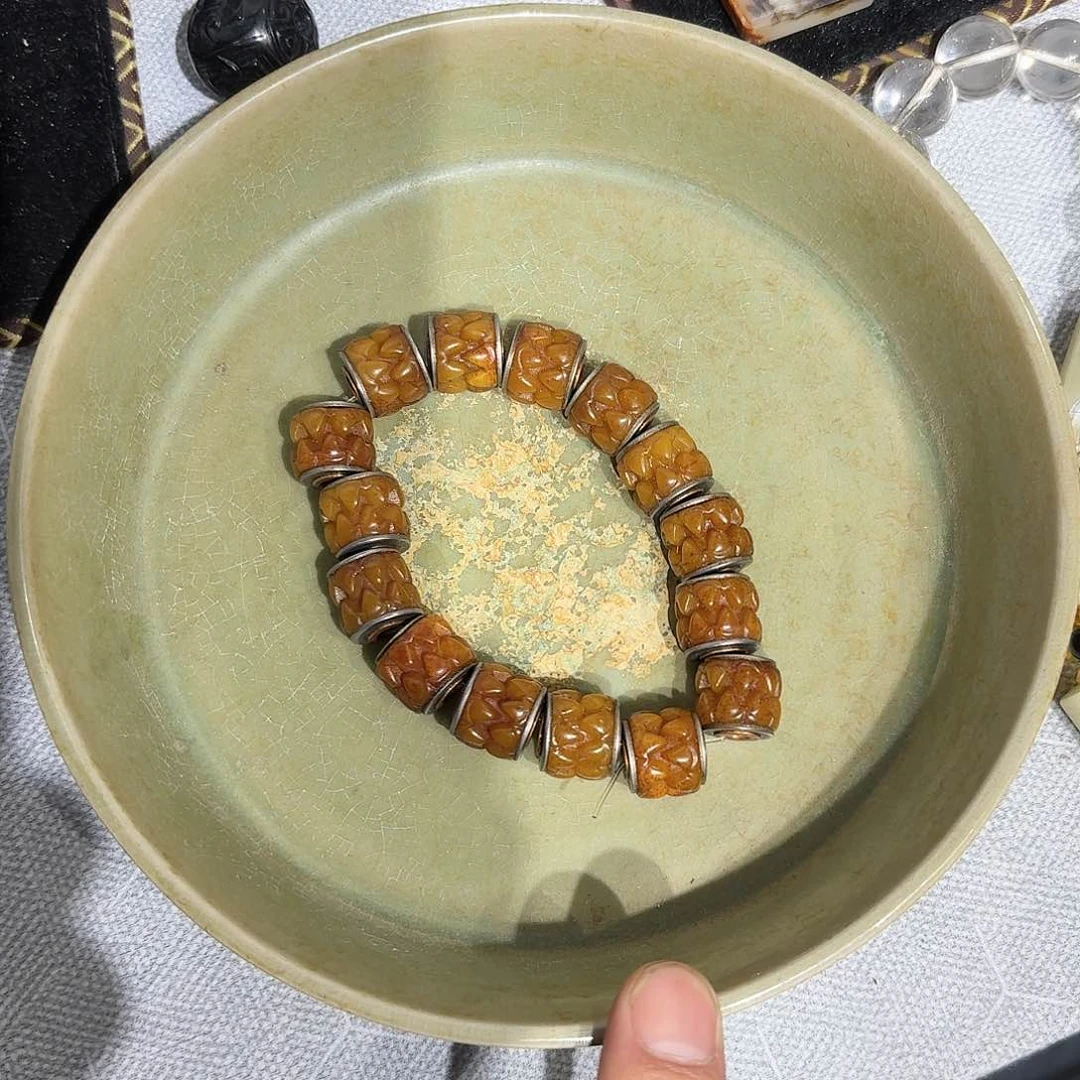 瓷片斤斤计较旅途兔兔兔兔他