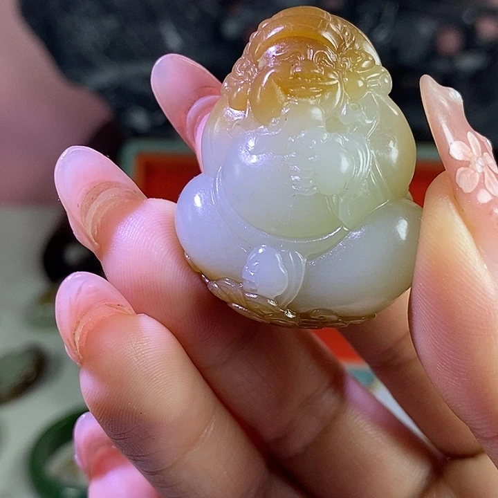 和田玉（糖玉）未镶嵌颈饰