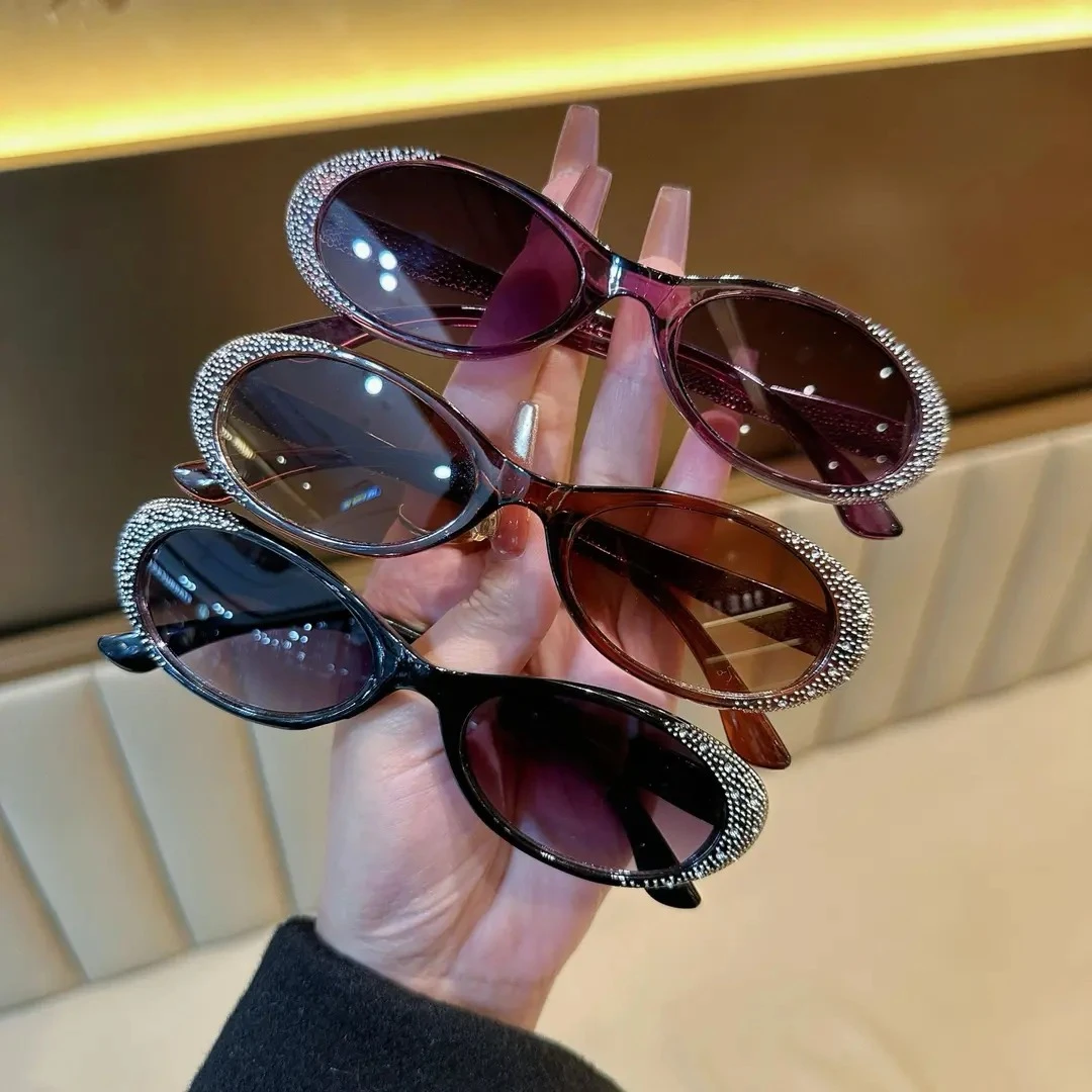 【个性款】2025新款时尚椭圆小框太阳镜女显年轻遮阳防紫外线墨镜潮