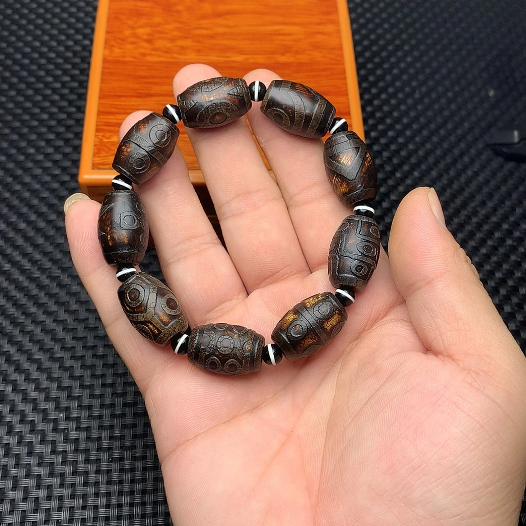 俗***。玛瑙/玉髓未镶嵌手链