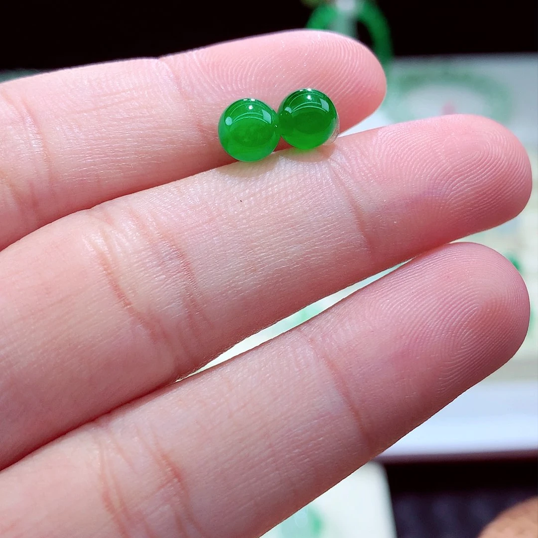 未镶嵌手串翡翠玻璃种帝王绿