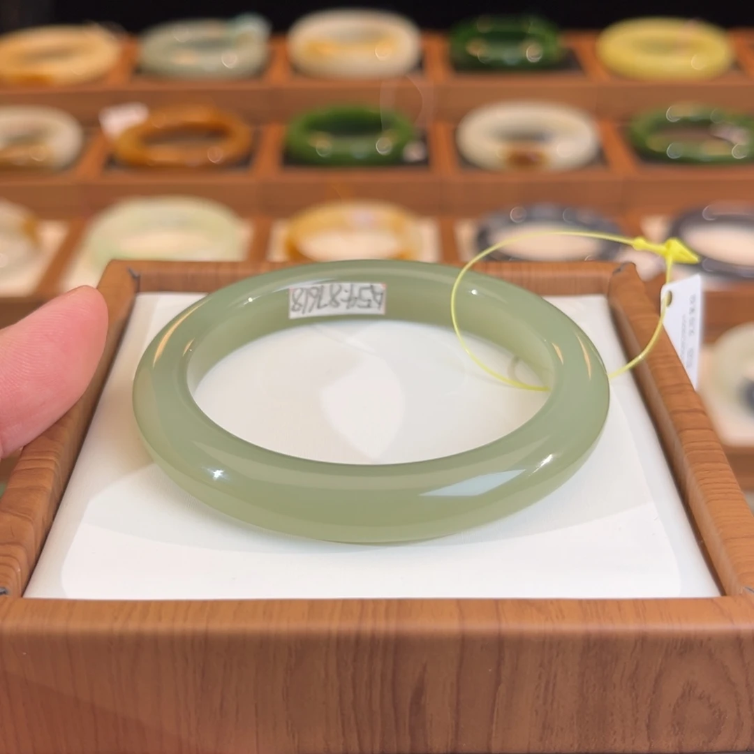 和田玉未镶嵌手镯冰胶绿晴54