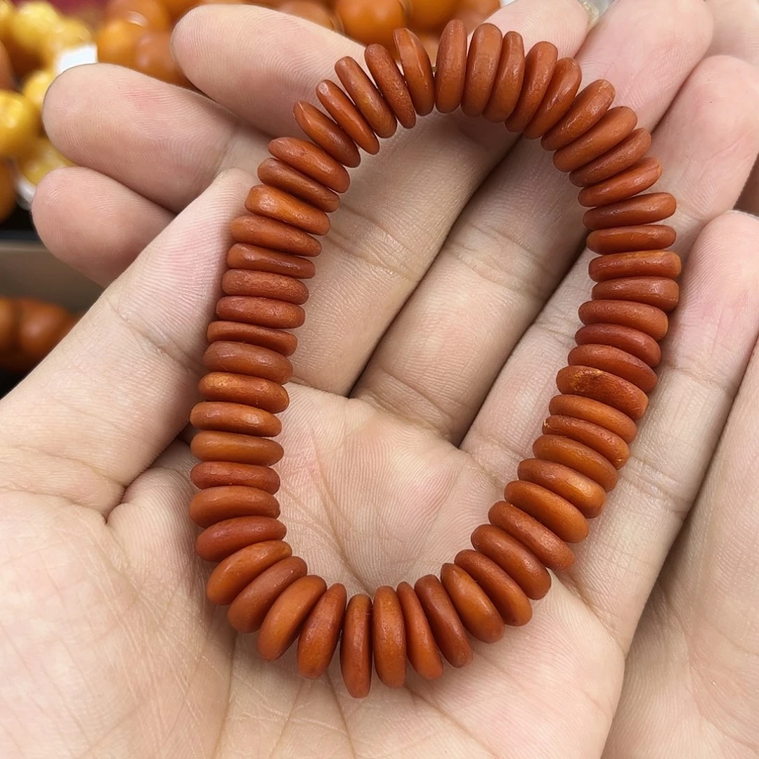 琥珀颈饰未镶嵌蜜蜡