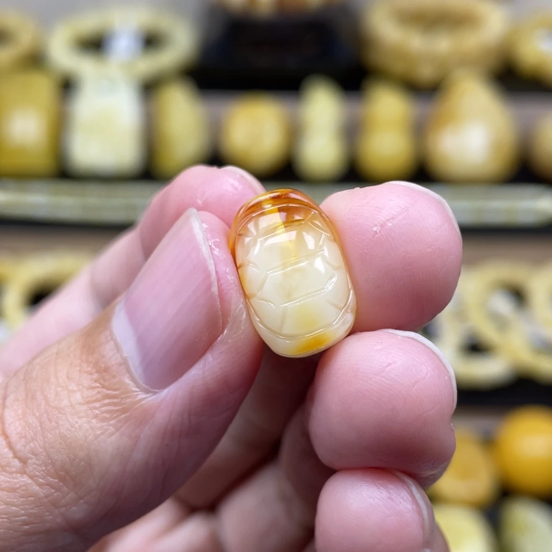 琥珀裸石未镶嵌琥珀蜜蜡