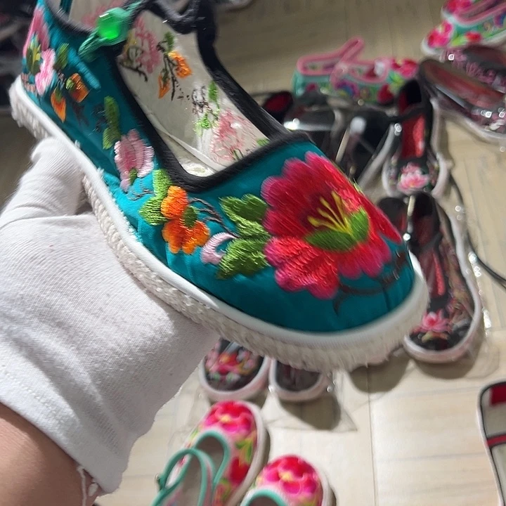 小***鱼手工布鞋38码字设计时尚