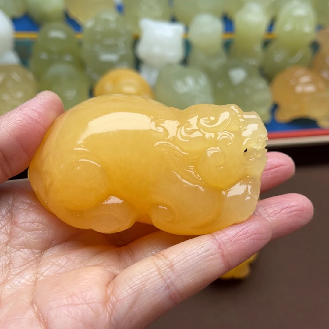 向***跑玉天然桌面小摆件