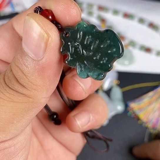 翡翠未镶嵌颈饰天然翡翠
