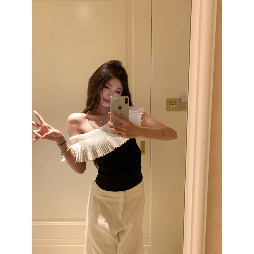 withmin白兔 温雅名怜 法式撞色一字肩修身显瘦针织上衣2523251