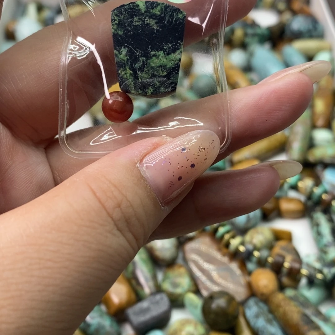 无***铭未镶嵌未镶嵌南红玛瑙南红玛瑙
