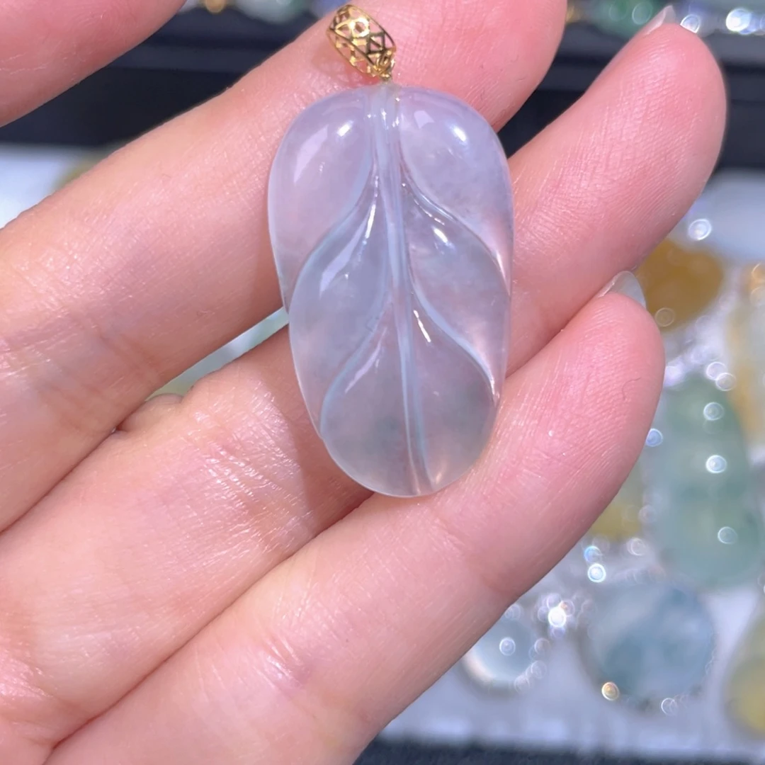 颈饰18K金镶嵌翡翠翡翠