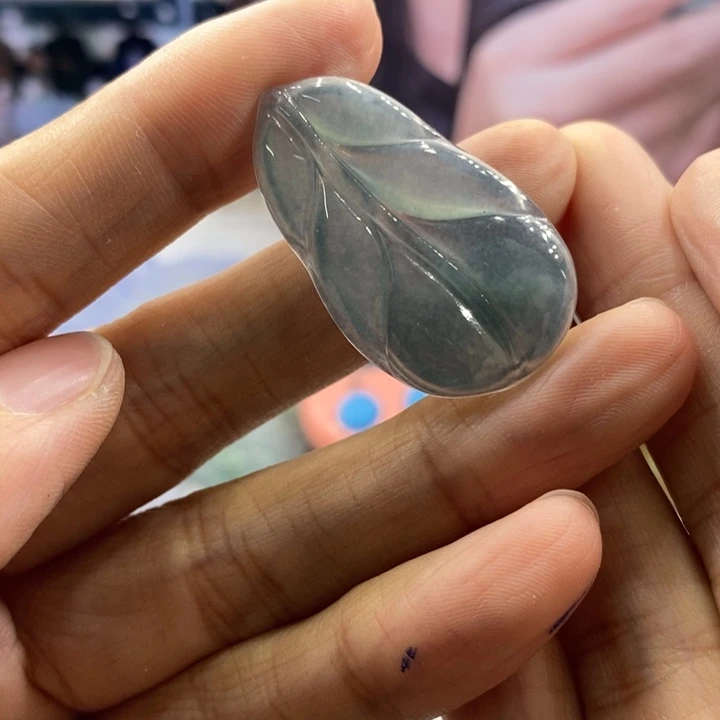正***正翡翠未镶嵌吊坠(不含链)2889