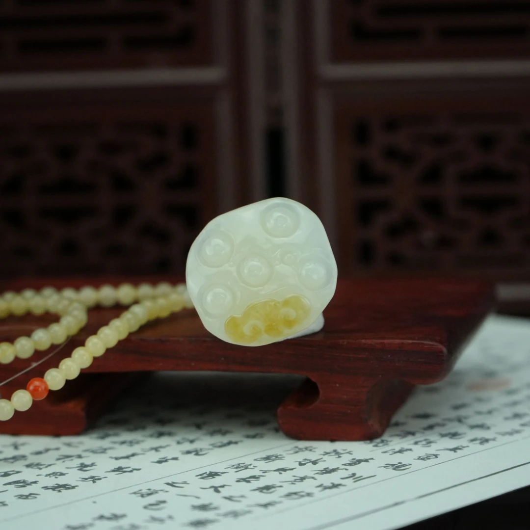 和田玉 莲心不染/朵云轩 EW31035HC