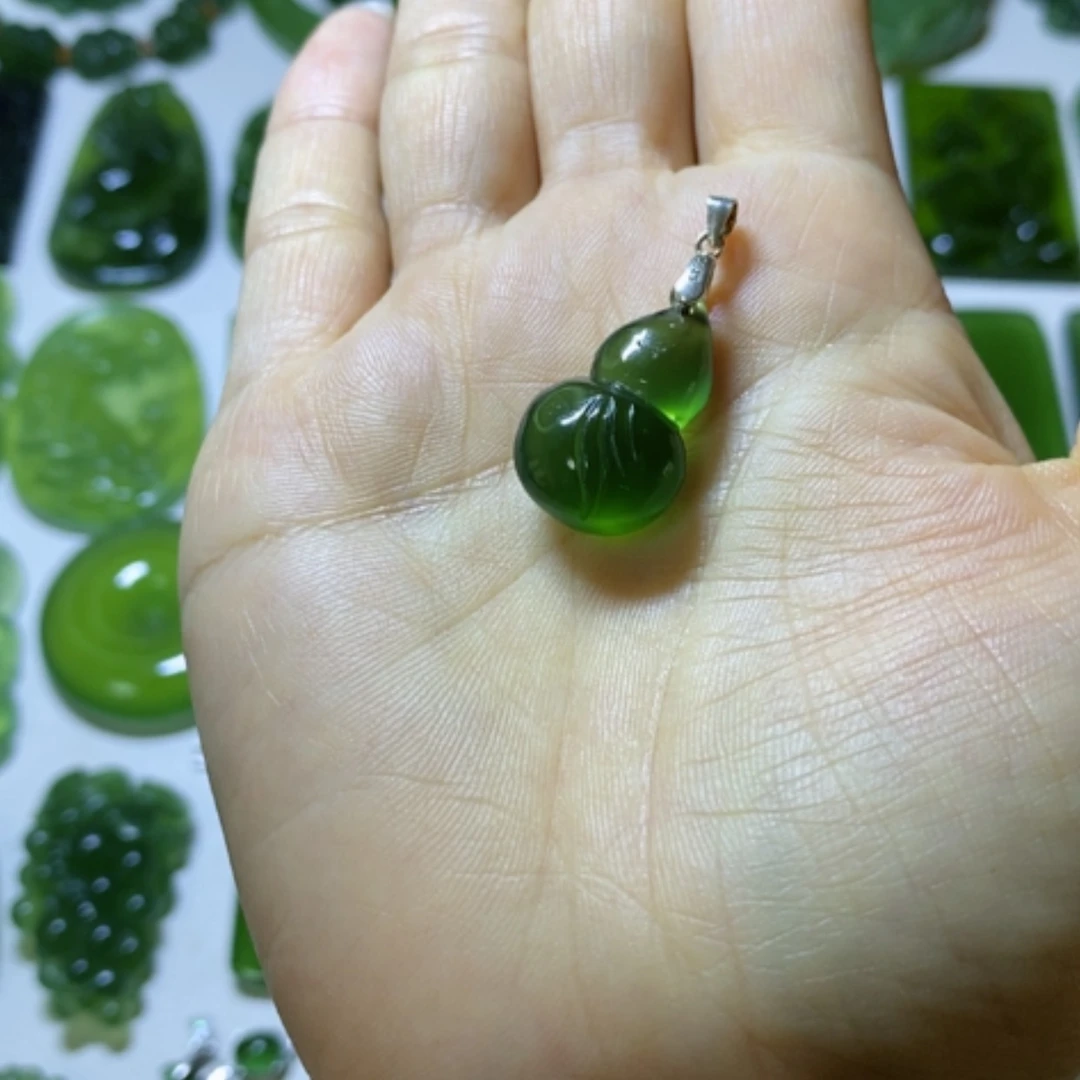 【闪购商品】未镶嵌蛇纹石玉颈饰