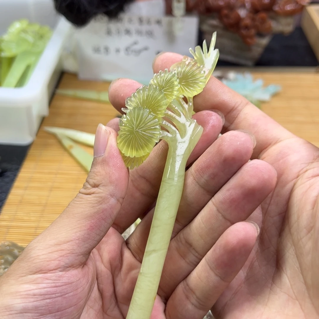 未镶嵌蛇纹石玉发簪