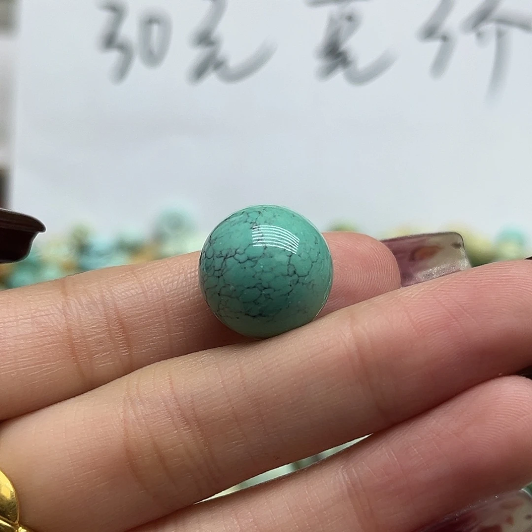 :***。绿松石未镶嵌珠宝奇石