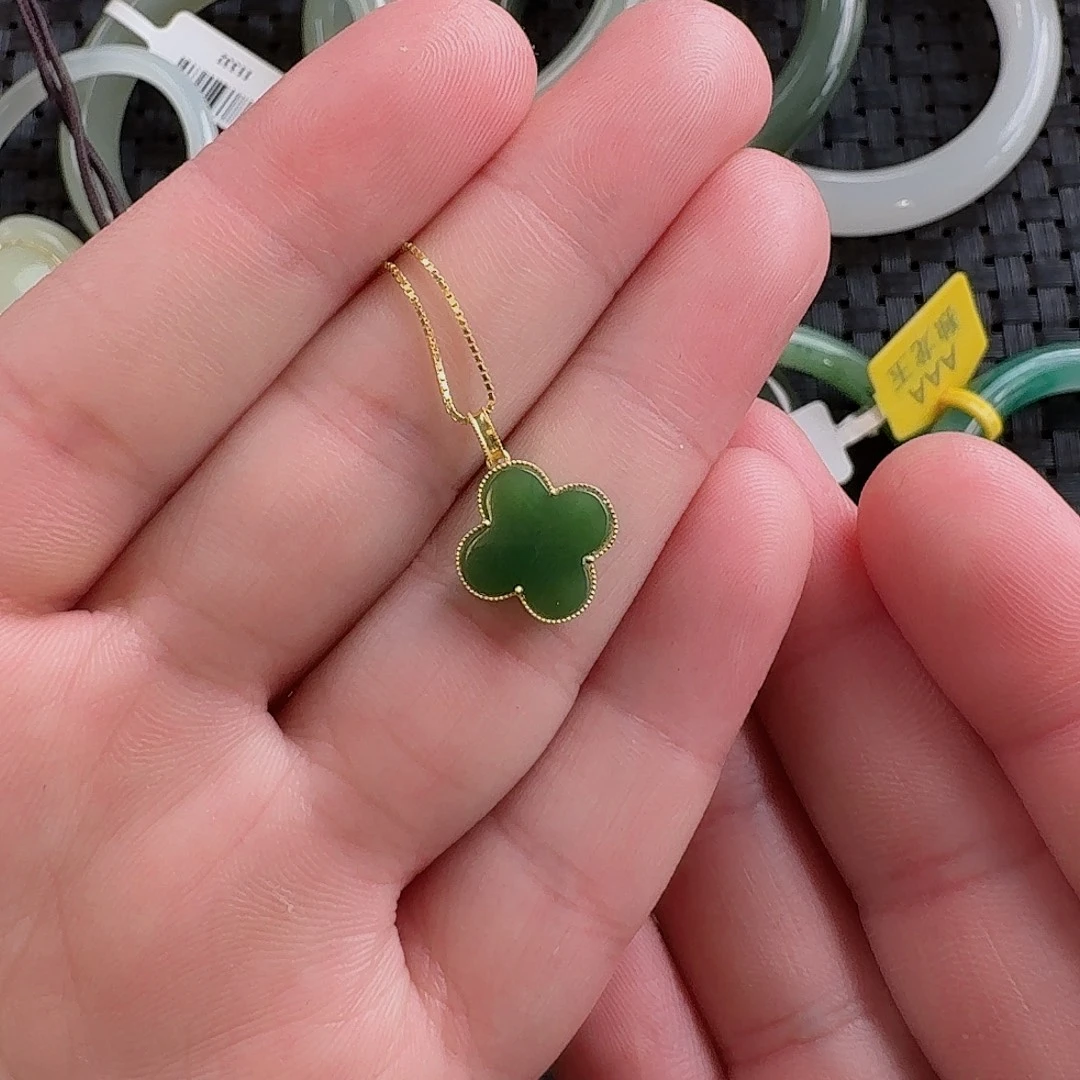 领***国和田玉未镶嵌颈饰