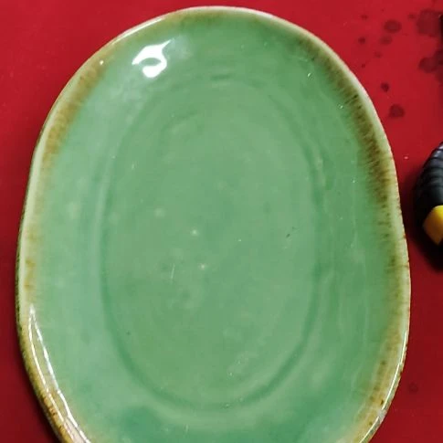 瓷片瓷片，各种摆件，沙锅！