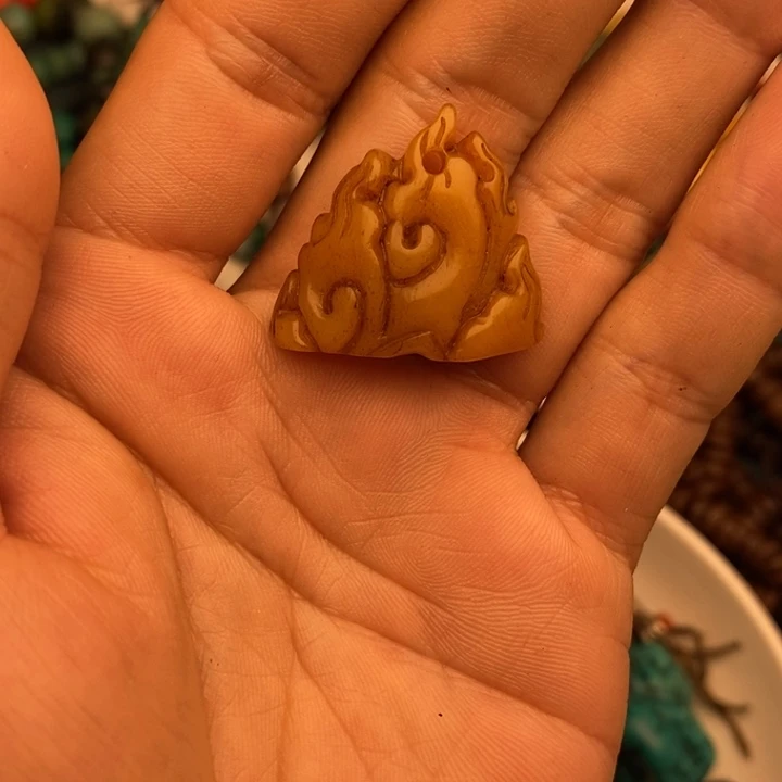 老挝石藏专扎西德勒