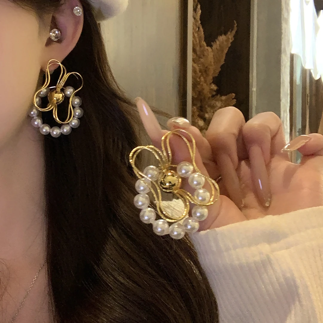 铜合金仿珍珠耳饰 优雅气质法式蝴蝶结耳环轻奢百搭高级耳饰