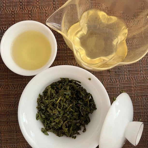 2025莲花白露绿茶