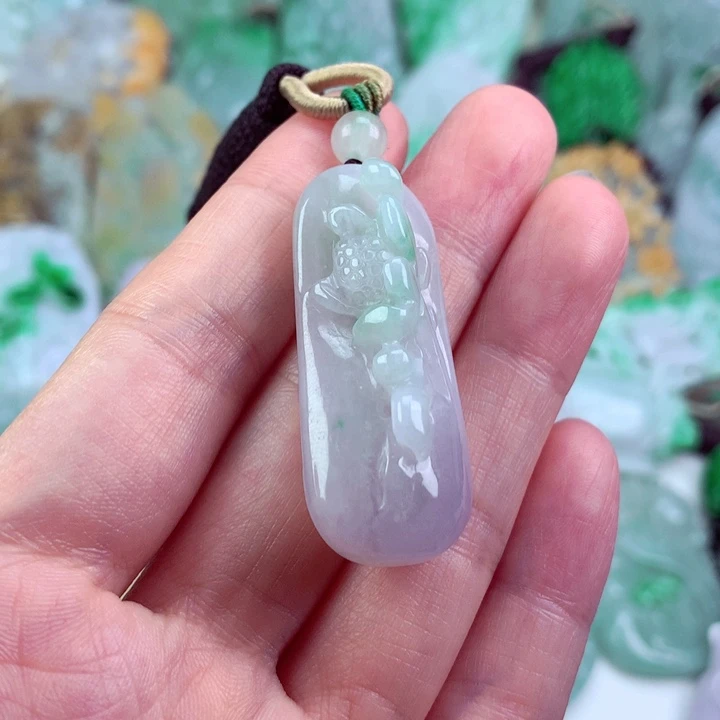 田***草吊坠(不含链)未镶嵌翡翠