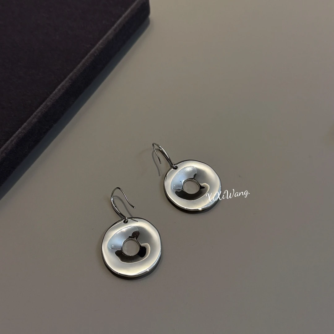 铜合金耳饰 XiXi Wang .“风穴”小众时尚个性气质耳环