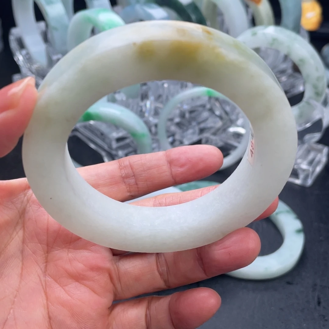 未镶嵌圆定制翡翠