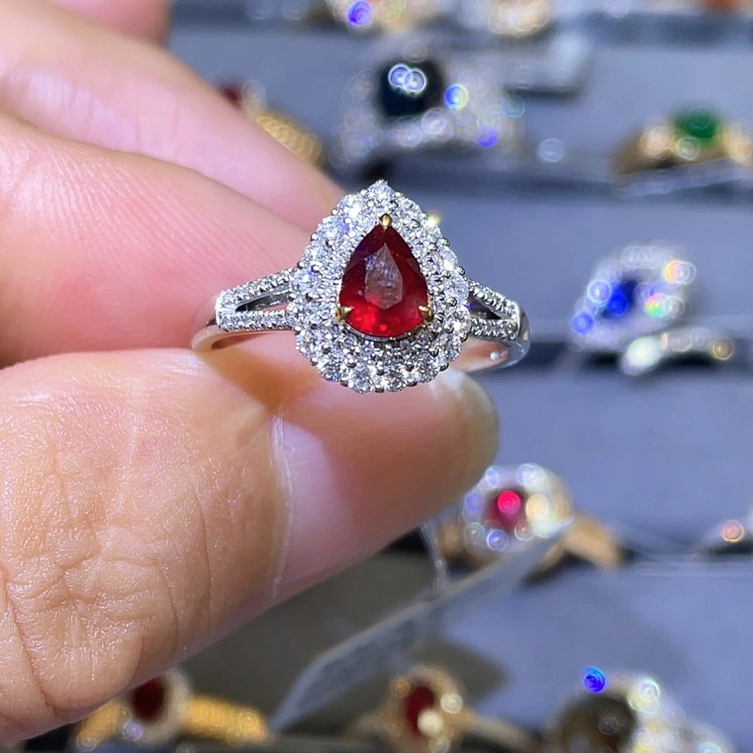 红宝石戒指18K金镶嵌0.72ct