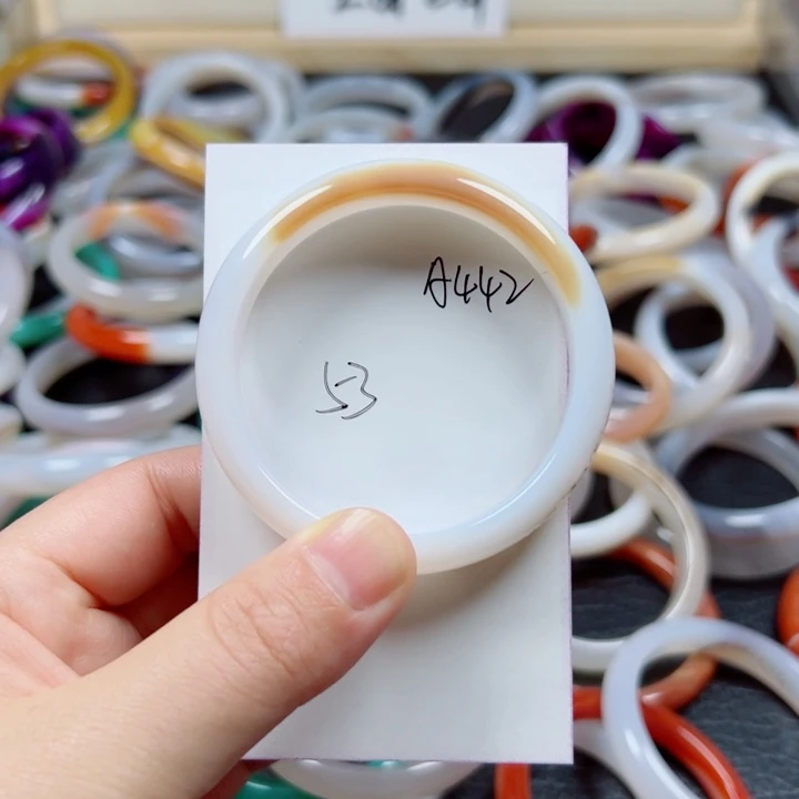 玛瑙/玉髓手镯未镶嵌