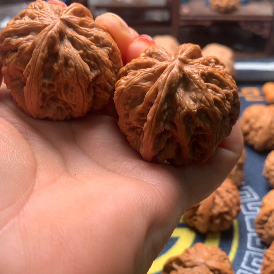 【闪购商品】把件文玩核桃里*本粗筋44