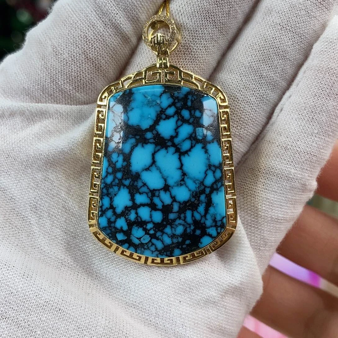 绿松石18K金镶嵌珠宝奇石