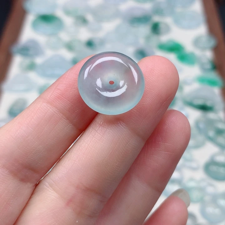 翡翠未镶嵌颈饰冰种小平安扣