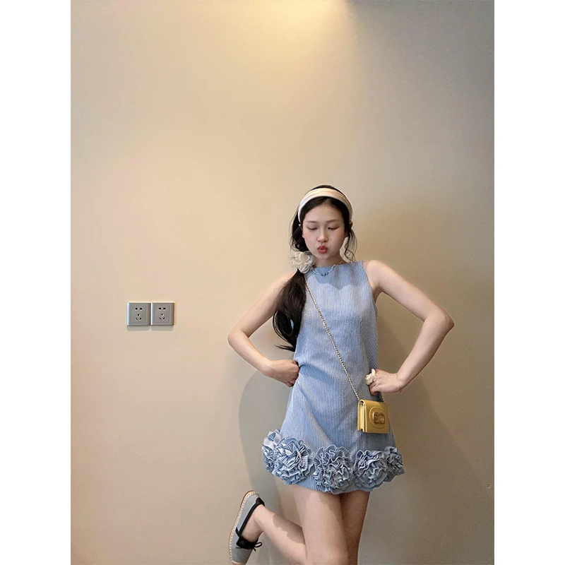 夏季连衣裙女装洋气时髦气质立体花朵装饰小众优雅无袖背心短裙