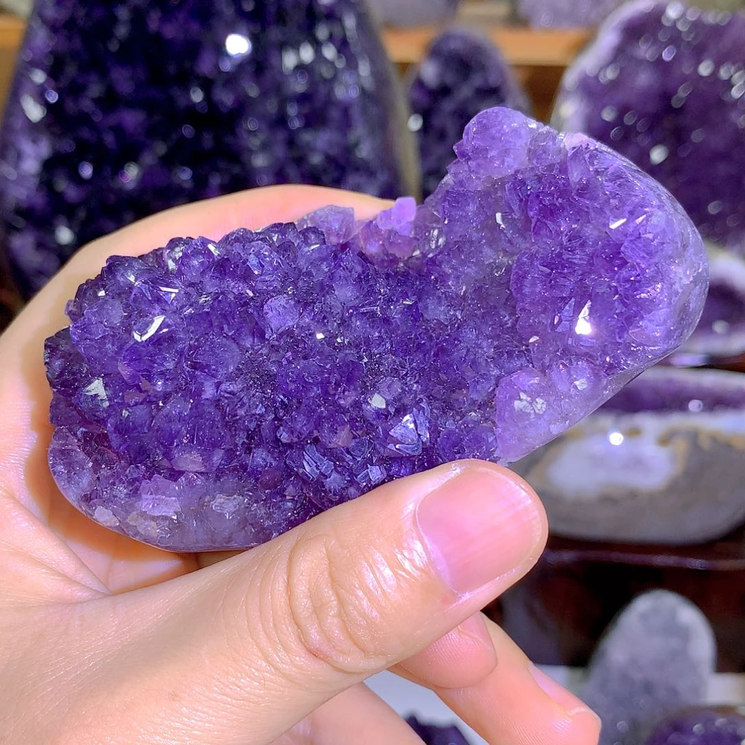 紫晶未镶嵌大型摆件（非配饰）