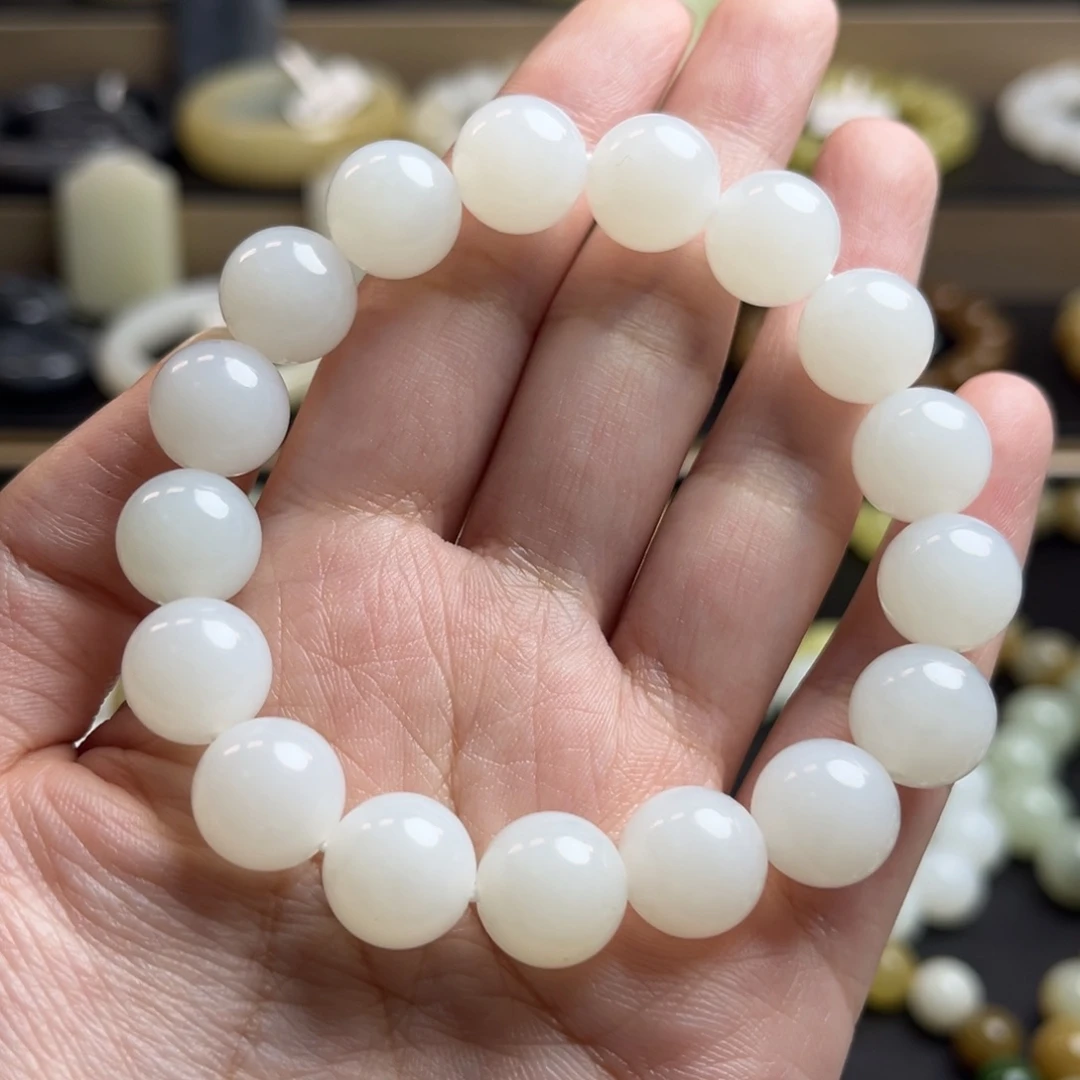 和田玉未镶嵌手串