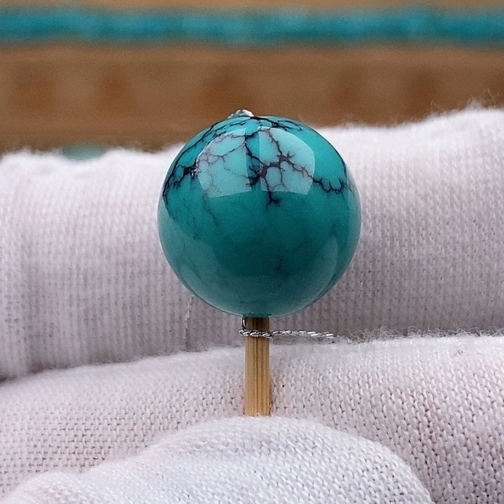 绿松石未镶嵌珠宝奇石14