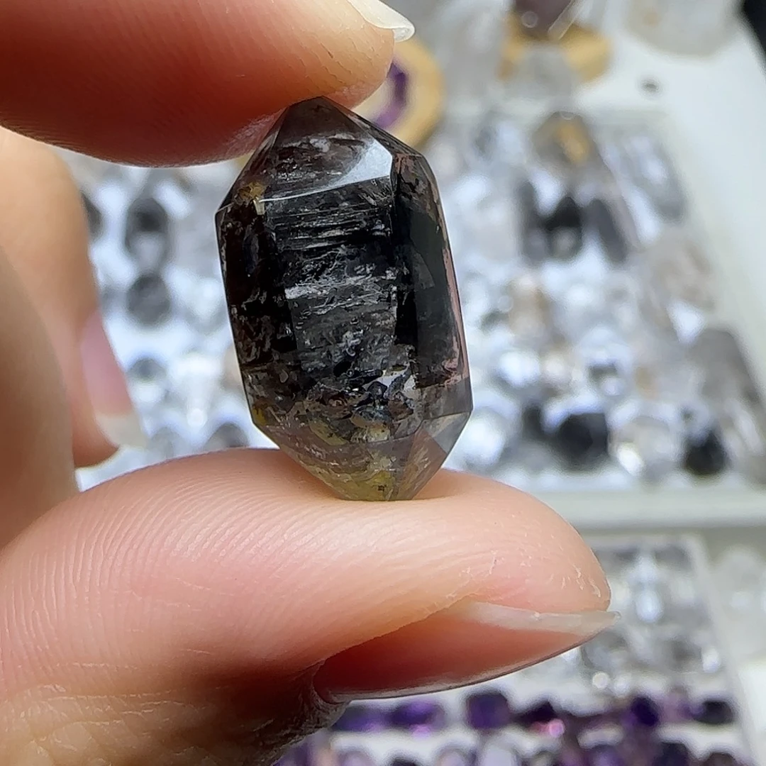 水晶未镶嵌珠宝半成品闪灵双尖随形