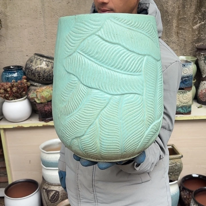 红陶绿口径21高度31芭蕉叶